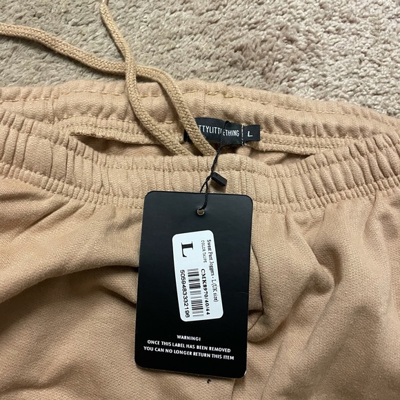 NWT Pretty Little Things Taupe Joggers - Picture 6 of 6
